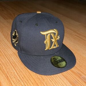 Dallas Texas fitted cap Navy blue and Gold